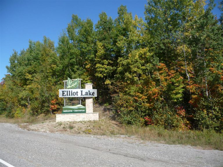 Facelift continues at Elliot Lake turnoff