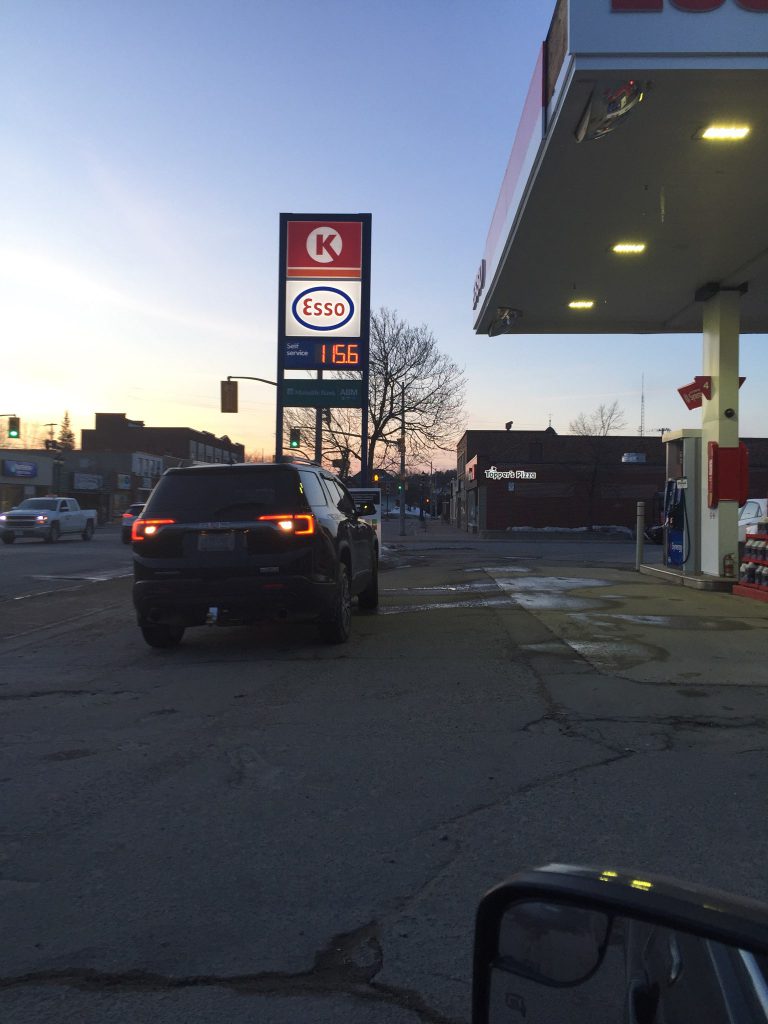 Mac’s Milk switching to Circle K and Esso