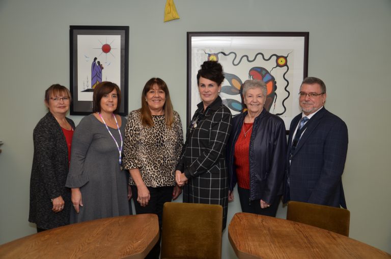Memorandum of Understanding signed for N’Swakamok Native Alternative School