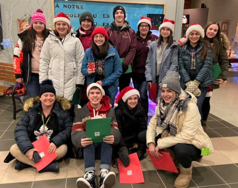 ESC Jeunesse-Nord students give back