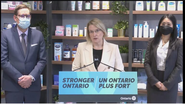 Ontarians set to get faster access to COVID-19 antiviral drug, for free, through pharmacies